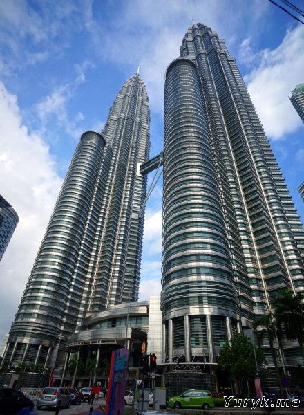 Башни-близнецы Petronas