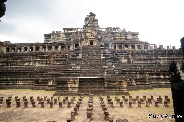 Ангкор Тхом: храм Бапуон