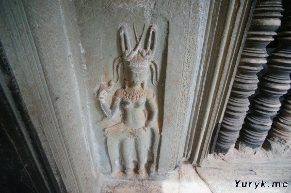 Храм Ангкор Ват - барельеф