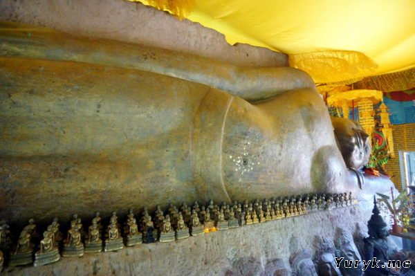 Preah Ang Thom: лежачий Будда