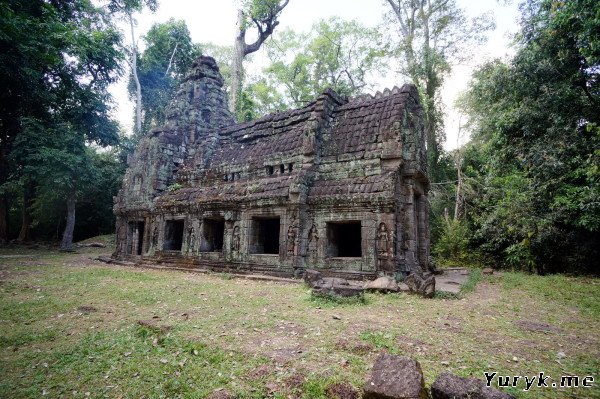 "Дом огня" у храма Preah Khan